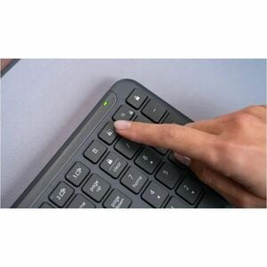 Logitech Signature Slim MK950 Keyboard & Mouse - Danish, Norwegian, Swedish, Finnish - USB Type A Scissors Wireless Blueto