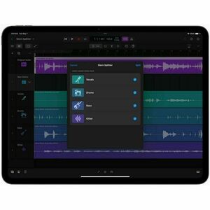 Apple iPad Pro (7th Generation) A2925 Tablet - 33 cm (13") - Apple M4 - 8 GB - 256 GB Storage - Silver - M4 Nona-core (9 C