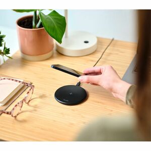 Trust Viro Induction Charger - For Smartphone - Input connectors: USB - Fast Charging, Foreign Object Detection