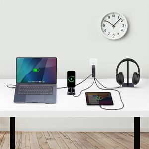 StarTech.com Caricatore USB-C da parete 140W, 3x USB-C/1x USB-A, alimentatore PD 3.1 GaN per MacBook/Dell XPS/Inspiron - 1