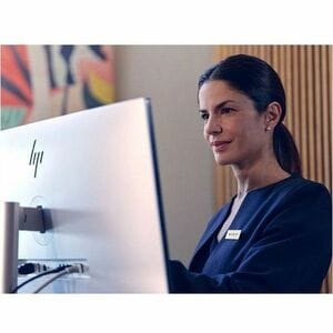 Ordinateur tout-en-un HP EliteStudio 8 AiO G1i - Intel Core Ultra 7 265 - 32 Go - 1 To PCI Express NVMe SSD - 60,5 cm (23,