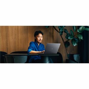 Dell Pro Max Plus MB18250 18" Mobile Workstation - QHD+ - 120 Hz - Intel Core Ultra 9 285HX - vPro Technology - 64 GB - 1 