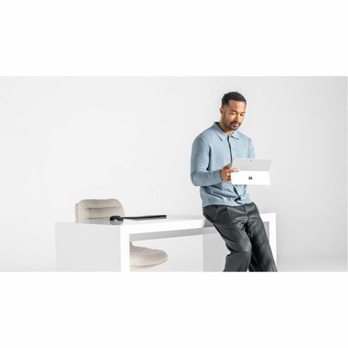 Microsoft Surface Pro 11 Copilot+ PC Tablet - 33 cm (13 Zoll) WQHD+ - vPro-Technologie - 16 GB Speicher - 512 GB SSD - Win