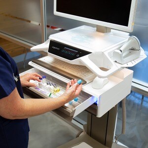 Ergotron CareFit Medical Cart - TAA Compliant - 1 Drawer - Push/Pull Handle - 17.01 kg Load Capacity - 4 Casters - 127 mm 