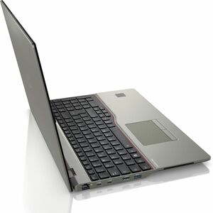 FUJITSU LIFEBOOK U7613 16.0 I7 -1370P 32/1TB SCREAD W11P 3Y