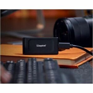 Kingston Tragbar Solid State-Laufwerk - Extern - 2 TB - Schwarz - Speichersystem Unterstütztes Gerät - USB 3.2 (Gen 2) - 1