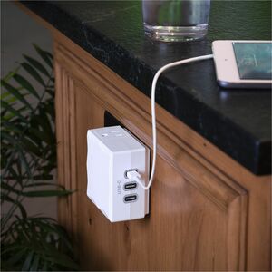 CyberPower P2WUC3 Home Office 2 - Outlet Surge Protector with 500 J Surge Suppression - Clamping Voltage 900V, NEMA 5-15P,