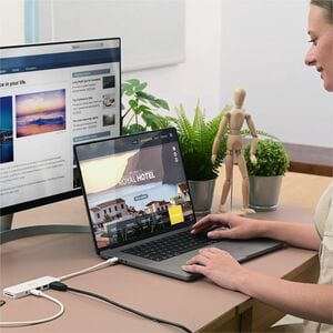 j5create USB-Typ C Docking Station - Speicherkartenleser - SD, microSD - Weiß - USB Typ-A - USB Typ C - HDMI - Kabelgebund