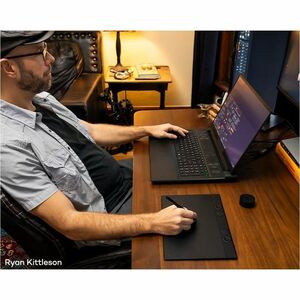Wacom Intuos Pro Large - Graphics Tablet - 5080 lpi Wired/Wireless - Bluetooth - 8192 Pressure Level - Pen - PC, Mac - Black