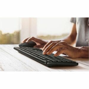 Asus CW100 Keyboard & Mouse - Hungarian - USB Wireless RF 2.40 GHz Keyboard - Keyboard/Keypad Color: Black - USB Wireless 