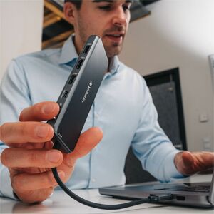 Docking station Verbatim USB Type-C per Monitor - Compatibilita carica - Lettore schede di memoria - SD, microSD - 3 Displ
