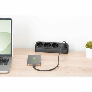 Digitus Steckdosenleiste - 2 x USB Typ A, 1 x USB Typ C, 3 x AC-Strom - 1,50 m Kabel - 16 A Stromstärke - 250 V AC Voltage
