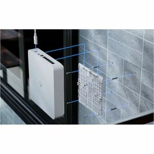 Ubiquiti Network Video Recorder Instant - Network Video Recorder - HDMI - 4K Recording - 2.9 cm (1.1") Screen