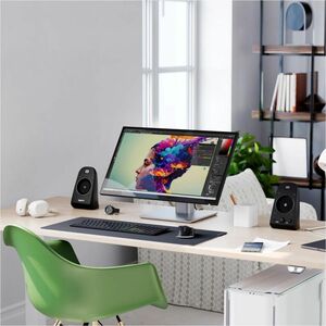 ALOGIC Clarity 27in 5K Monitor with PD and Touch Screen with Fold Stand