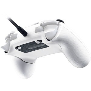 Razer Wolverine V2 Gaming Pad - Cable - Xbox Series S, Xbox Series X, Xbox One, PC - 9.84 ft Cable - White