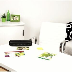 Fellowes M5™-95 Laminator with Pouch Starter Kit - Pouch - 9.50" Lamination Width - 5 mil Lamination Thickness - 2.6" Heig