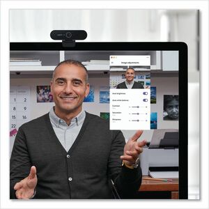 Logitech BRIO Webcam - 90 fps - Black - USB 3.0 - 4096 x 2160 Video - Auto-focus - Clip, Tripod Mount - 5x Digital Zoom - 