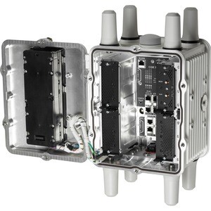 CGR1240 w/ 4 module slots2 GE2 serial4 FE LANWi-FiGPS