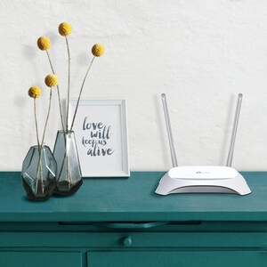 TP-Link TL-MR3420 Wi-Fi 4 IEEE 802.11n  Drahtlos Router - 2,48 GHz ISM-Band - 2 x Antenne - 37,50 MB/s Drahtlosgeschwindig