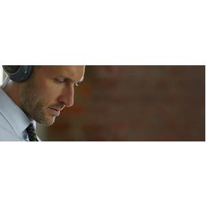 Voyager 8200 UC Wired/Wireless Over-the-head Stereo Headset - Black - Circumaural - 30m - Bluetooth - Noise Canceling - Mi