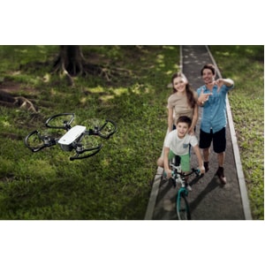 DJI Spark Fly More Combo (Alpine White) - 2.40 GHz, 2.48 GHz, 5.73 GHz, 5.83 GHz - Battery Powered - 0.27 Hour Run Time - 