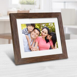 Aluratek 8 inch Distressed Wood Digital Photo Frame with Auto Slideshow Feature - 8" LCD Digital Frame - Wood - 1024 x 768