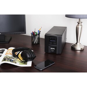 SMART-UPS 750VA LCD 230V WITH SMARTCONNECT IN