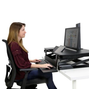 Ergotron WorkFit-TLE Workstation - 黑 矩形 顶端 - 584.20 毫米 桌面长度 x 947.42 毫米 桌面宽度 x 88.90 毫米 桌面深度