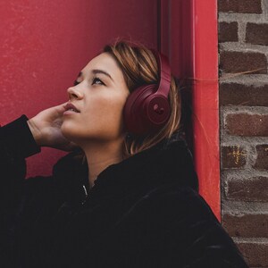 Fresh 'n Rebel Clam ANC 3HP400RR Kabel/Kabellos Kopfbügel Stereo Headset - Rubinrot - Binaural - Ohrumschließend - Bluetoo