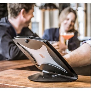 SpacePole C-Frame Montagerahmen für Tablet - Schwarz - TAA-konform - Bildschirmgröße: 26,7 cm (10,5 Zoll) - Stahl
