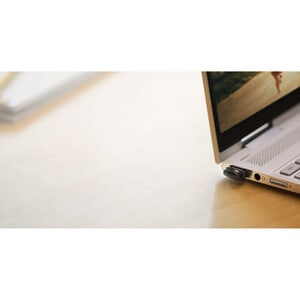SanDisk Ultra Fit 32 GB USB 3.1 Type A Flash Drive - Black