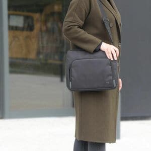 MOBILIS The One Tasche (Aktentasche) für 35,6 cm (14 Zoll) bis 40,6 cm (16 Zoll) Notebook - Schwarz - 600D Polyester Körpe