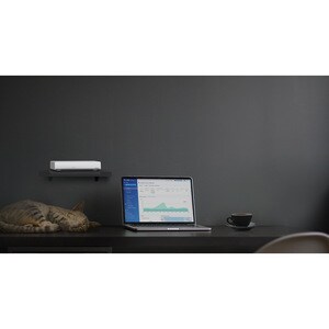 QNAP QHora-301W Wi-Fi 6 IEEE 802.11ax Ethernet Drahtlos Router - 2,40 GHz ISM-Band - 5 GHz UNII-Band - 8 x Antenne(8 x Int