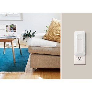 Netgear EAX15 802.11ax 1.76 Gbit/s Wireless Range Extender - 2.40 GHz, 5 GHz - 2 x Internal Antenna(s) - 1 x Network (RJ-4