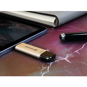 Transcend JetFlash 930C 512 GB USB 3.2 (Gen 1) Type A, USB 3.2 (Gen 1) Type C Flash Drive - Gold - 420 MB/s Read Speed - 4