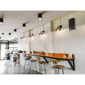 Servidor Lenovo ThinkSystem SE350 7D1X100DLA - 1 Xeon D-2143IT 2.20GHz - 32GB RAM - 960GB SSD - (2 x 480GB) SSD Configurat