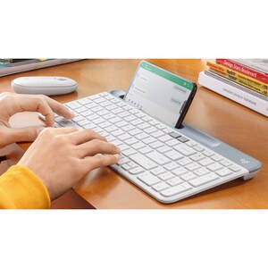 Logitech K580 键盘 - 无线 连接 - 英文（美国） - 白 - Bluetooth/RF - 10 m - 2.40 GHz - 手机, 台式计算机 - PC, Mac - AAA 支持的电池尺寸