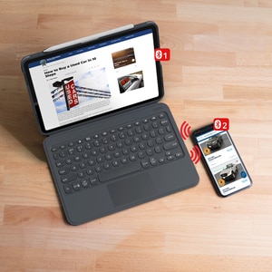 Tastiera ZAGG Pro KeysCon cavo/wireless Connettività - Proprietario Interfaccia - TouchPad - Italiano - Nero, Grigio - Blu
