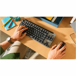Logitech Signature K855 键盘 - 无线 连接 - USB 接口 - 灰 - Bluetooth/RF - 5.1 - 10 m - 2.40 GHz - macOS 10.15, Windows 10, Windows 