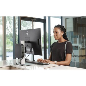 HP t540 Thin Client - AMD Ryzen R1305G Dual-core (2 Core) 1.50 GHz - AMD Chip - 8 GB RAM DDR4 SDRAM - 64 GB Flash - AMD Ra