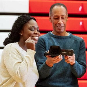 Canon LEGRIA HF G70 Digital Camcorder - 8.9 cm (3.5") LCD Touchscreen - 1/2.3" CMOS - 4K - 21.1 Megapixel Video - MP4 - 20