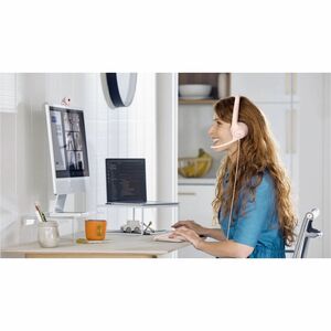 Logitech ClearChat H390 Wired Over-the-head Stereo Headset - Rose - Binaural - Ear-cup - 3000 cm - Bluetooth - 20 Hz to 20