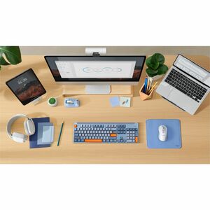 Logitech Signature K865 键盘 - 无线 连接 - A 型 USB 接口 - 机械 按键开关 - 蓝牙 - 10 m - 2.40 GHz - 104 按键 - Windows 10, macOS 10.15, iPadO