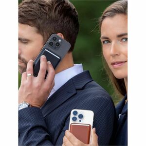 dbramante1928 ApS Carrying Case (Wallet) Smartphone - Black - Full Grain Leather Body - 1 Piece