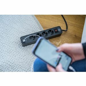 Brennenstuhl Ecolor Steckdosenleiste - Winkelsteckverbinder - 4 x AC-Energieversorgung, 2 x USB Typ A - 1,50 m Kabel - 230