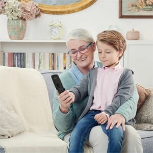 Panasonic KX-TU446 Feature Phone - 6.1 cm (2.4") TFT LCD 320 x 240 - 2G - Black - Flip - 1 SIM Support - SIM-free - 1000 m