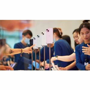 Apple iPhone 15 256 GB Smartphone - 15.5 cm (6.1") OLED 2556 x 1179 - Hexa-core (EverestDual-core (2 Core) 3.46 GHz + Sawt