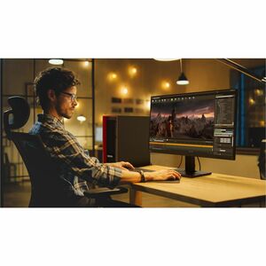 Lenovo ThinkStation P5 30GA004MUS Workstation - 1 Xeon w3-2425 - vPro Technology - 32 GB - 1 TB SSD - Intel W790 Chip - Wi