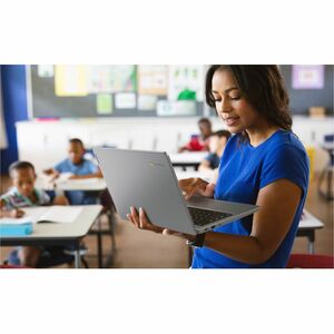 Lenovo 14e Chromebook Gen 3 82W6001TCF 14" Chromebook - Full HD - Intel Core i3 i3-N305 - 8 GB - 128 GB Flash Memory - Eng