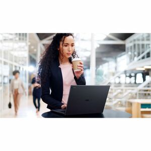 Asus ExpertBook B5 B5404 B5404CMA-P53-CA 14"" Notebook - WUXGA - Intel Core Ultra 5 125H - vPro Technology - 16 GB - 512 G